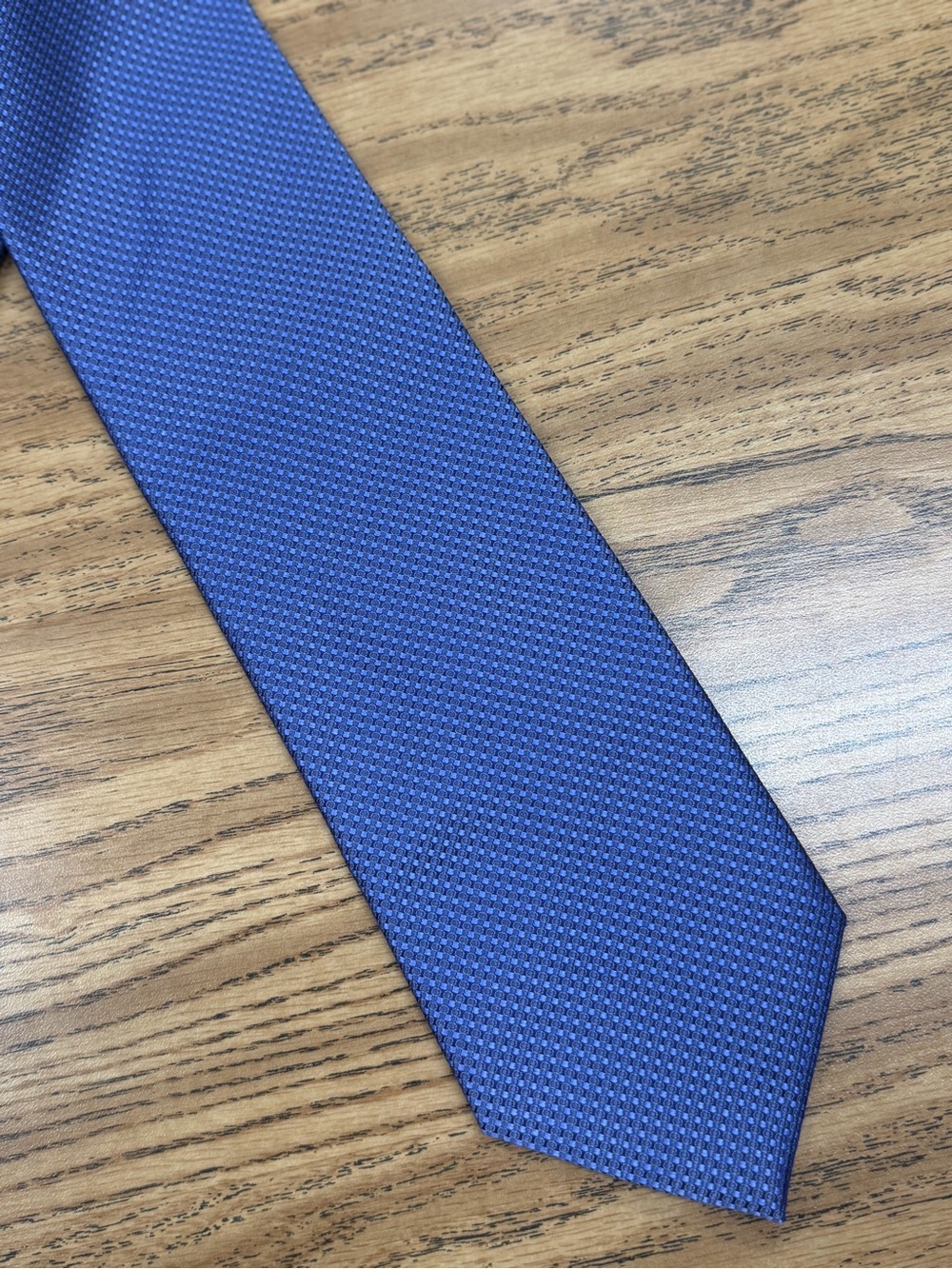 Brioni 100% Silk Woven Micro-Pattern Tie